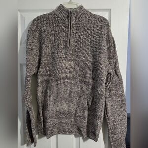 Men's Classic Zip-Up Sweater in Gray